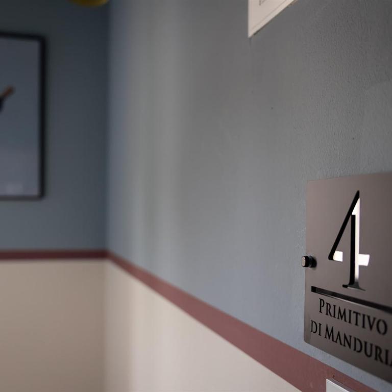 Hotel Rossovino Como - Camera Doppia con Letti Singoli con Bagno Privato - 3