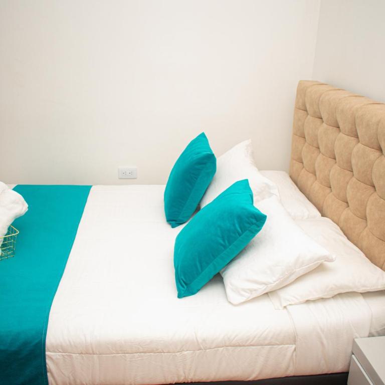 Hotel Flamante Bulevar - Double Room with Private Bathroom - 6