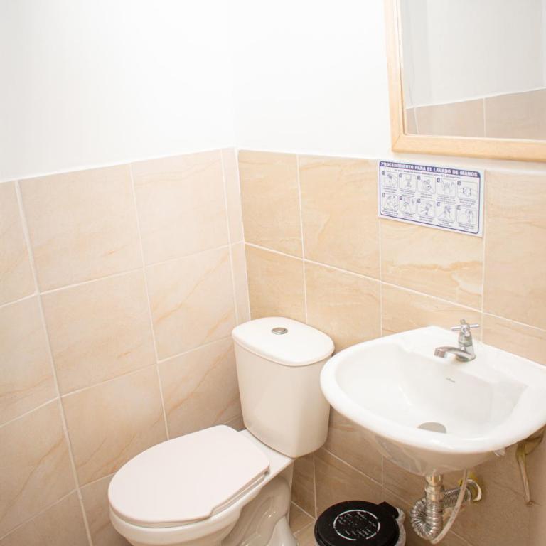 Hotel Flamante Bulevar - Double Room with Private Bathroom - 7