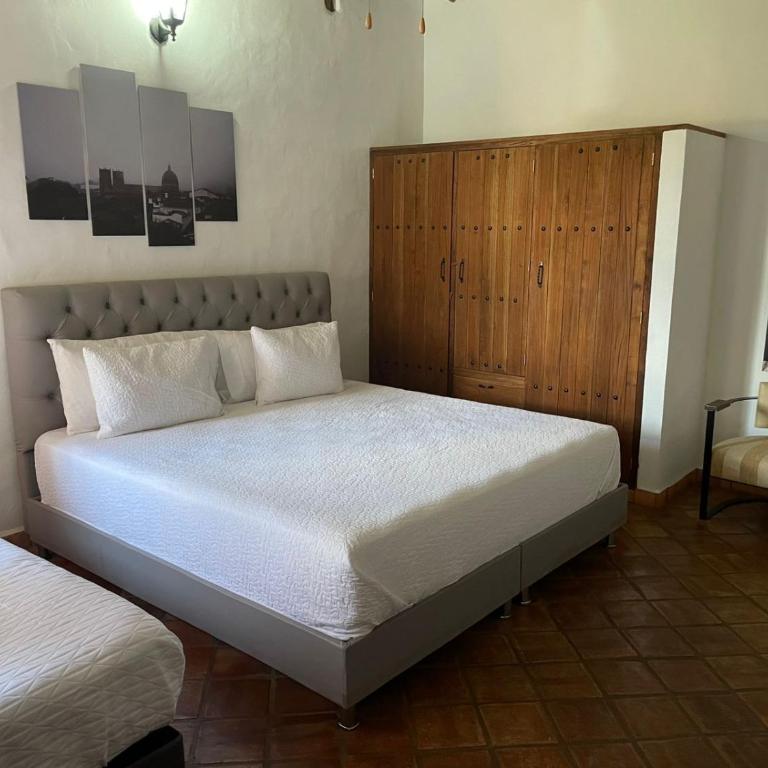 Hotel Lengerke Barichara - Standard Triple Room - 1