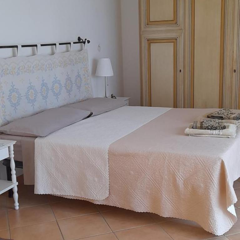 VelaLatina - Deluxe Double Room with Balcony and Sea View - 3