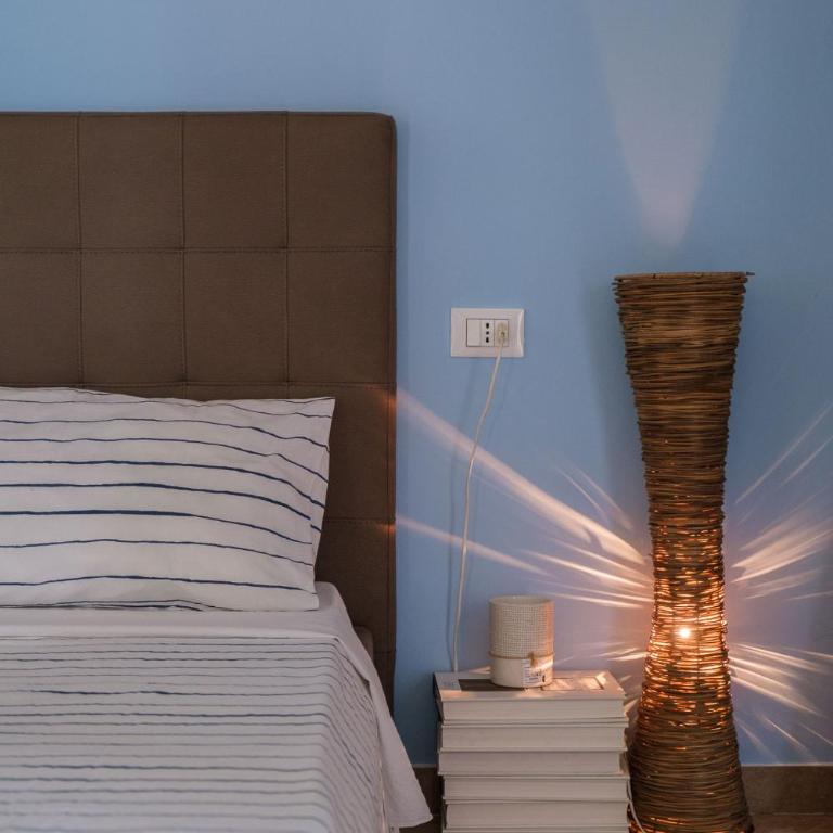 Fabula - Studio & Private Rooms - Double Room with Balcony - 10