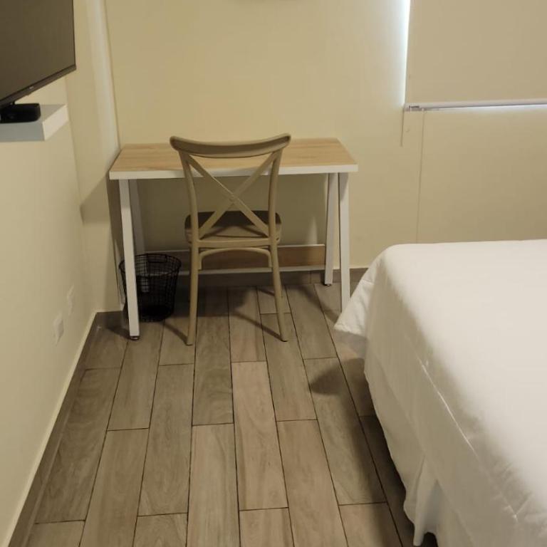 Heart of Miraflores - 4BR - Steps to Kennedy Park - Apartment - 13