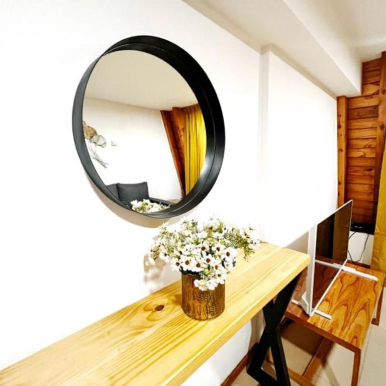 Depto Céntrico en Bariloche - Estacionamiento Privado y Habitación Queen - Apartamento de 1 dormitorio - 2