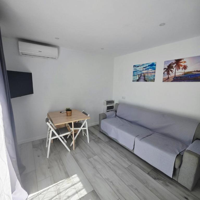 Maris 2 - One-Bedroom Apartment - 2