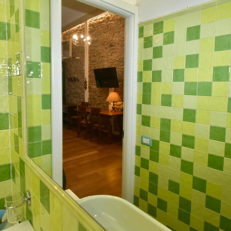 The Vernazza Main Plaza - Rooms & Suites - Family Studio - 2