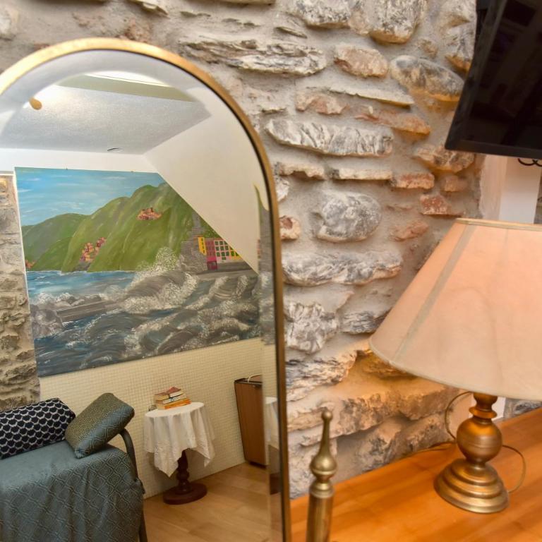 The Vernazza Main Plaza - Rooms & Suites - Family Studio - 11