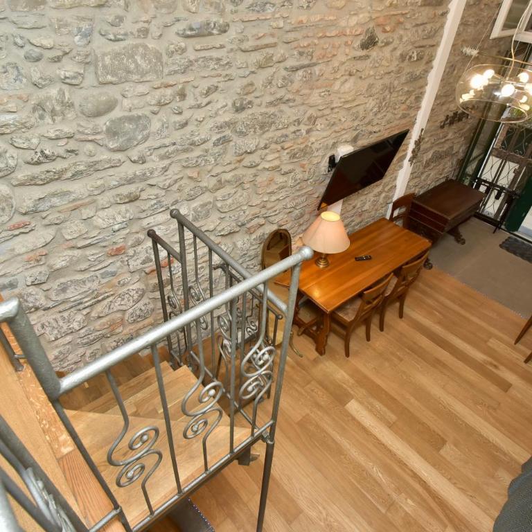 The Vernazza Main Plaza - Rooms & Suites - Family Studio - 24