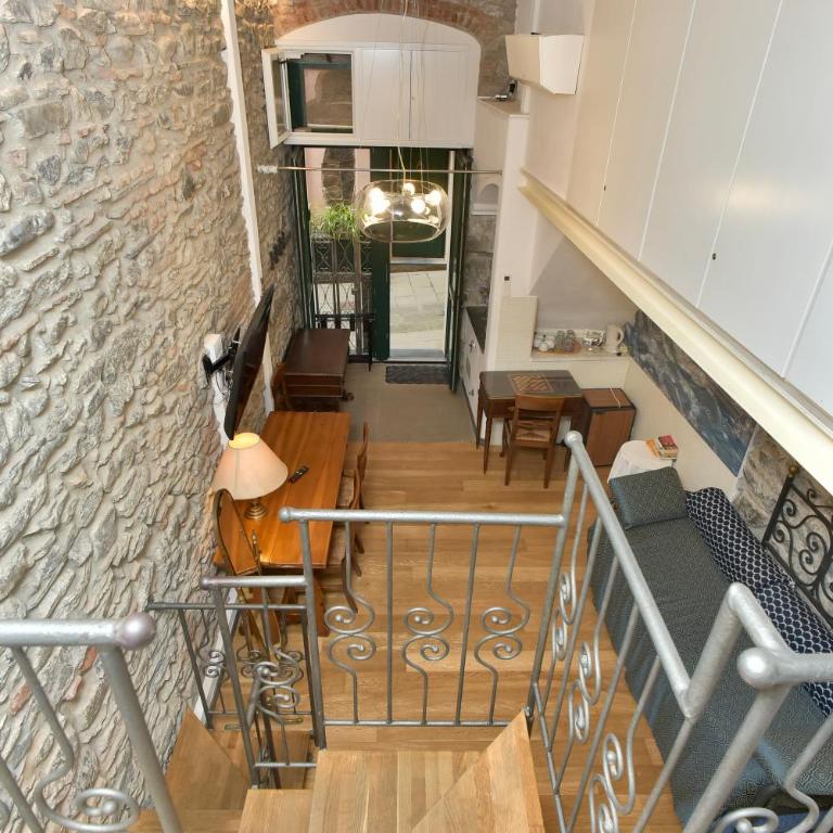 The Vernazza Main Plaza - Rooms & Suites - Family Studio - 22