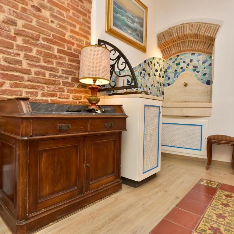 The Vernazza Main Plaza - Rooms & Suites - Family Room with Sea View - 17
