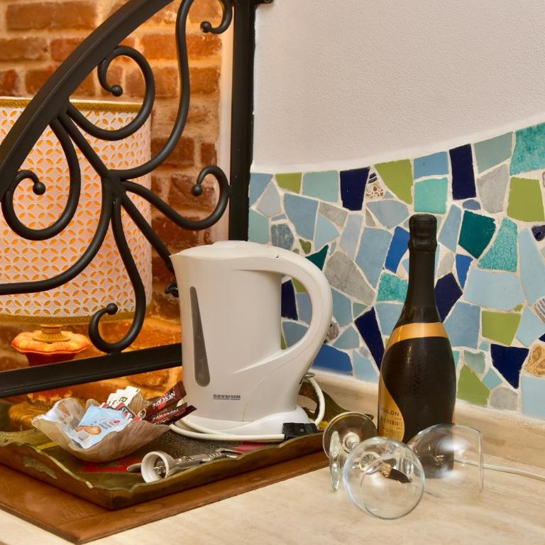 The Vernazza Main Plaza - Rooms & Suites - Family Room with Sea View - 16