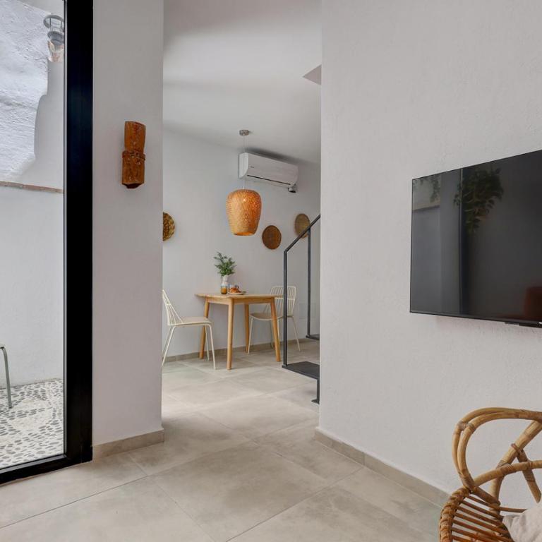 Historic Townhouse, Rooftop and Courtyard - Casa con 1 dormitorio - 21