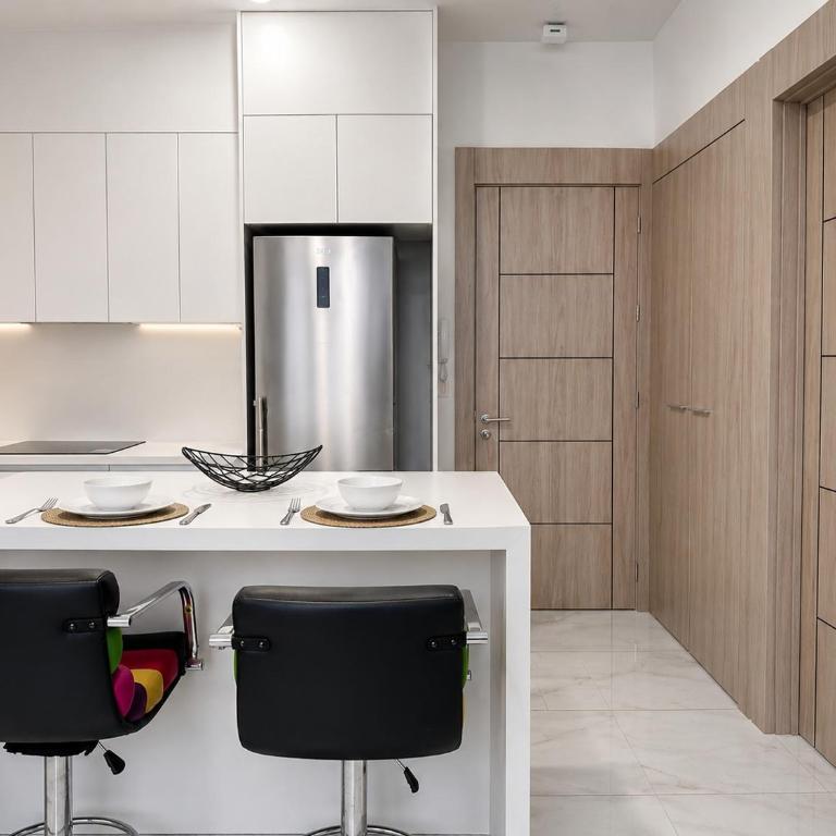 Elegante Apartamento en Torre Milenium La Aurora con Vista Urbana y Espacios Familiares Premium - Two-Bedroom Apartment - 22