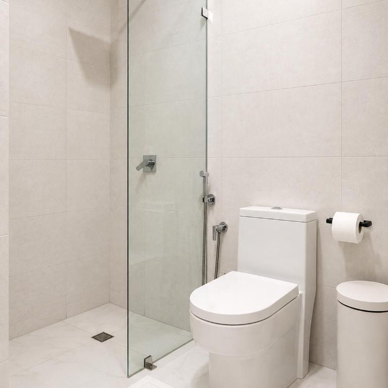 Elegante Apartamento en Torre Milenium La Aurora con Vista Urbana y Espacios Familiares Premium - Two-Bedroom Apartment - 33