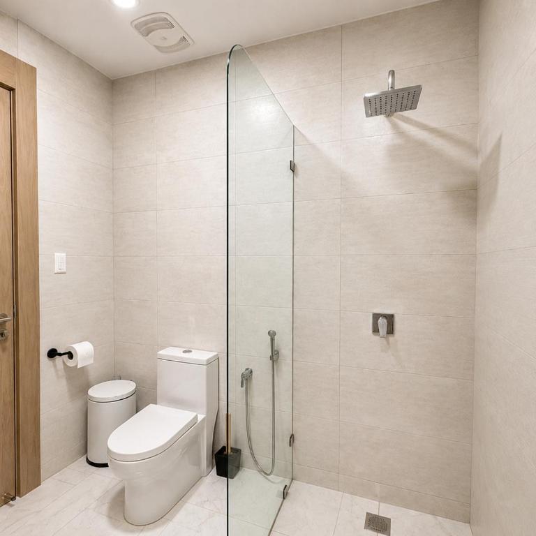 Elegante Apartamento en Torre Milenium La Aurora con Vista Urbana y Espacios Familiares Premium - Two-Bedroom Apartment - 35