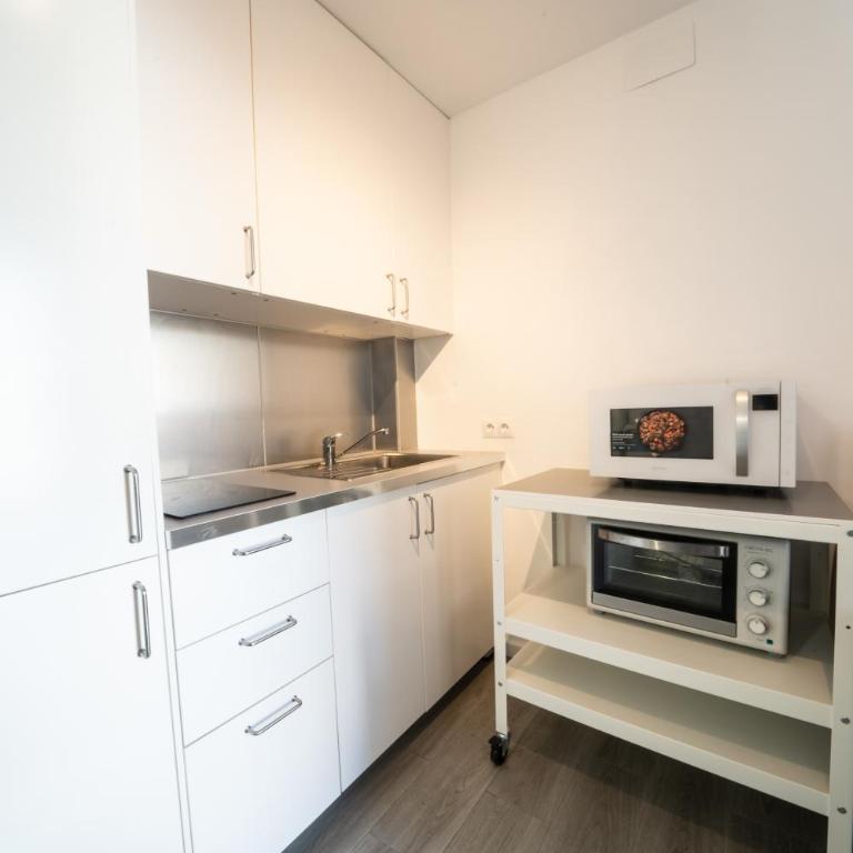 Pedregalejo Home: Near Beach, AC and Workspace - Apartamento de 2 dormitorios - 6