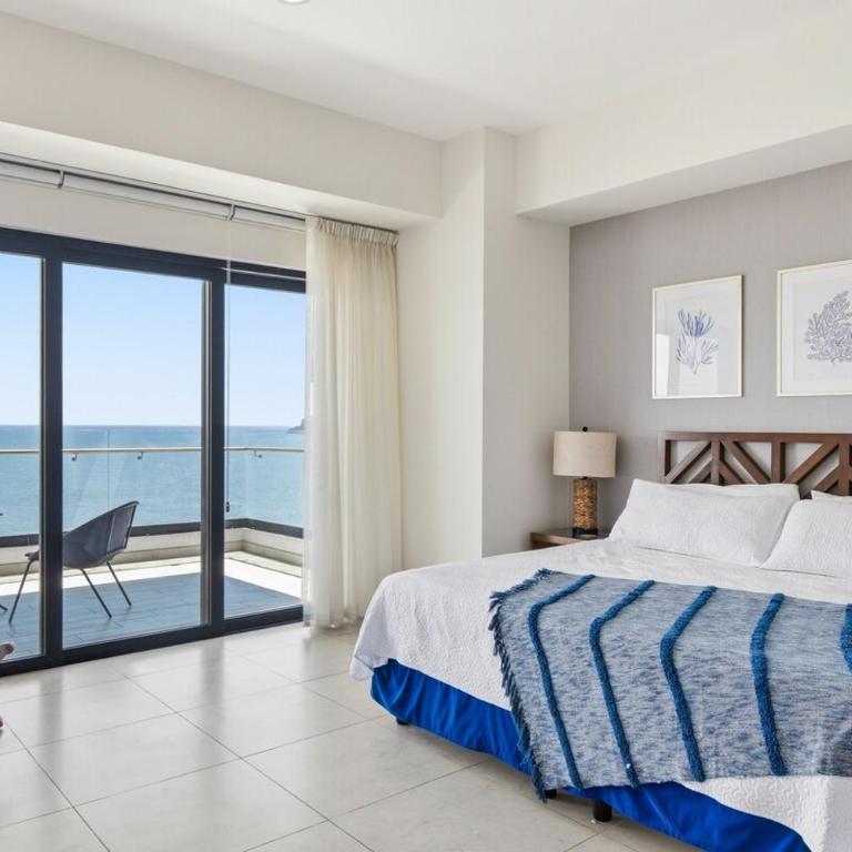Tower Altomare on Malecón with King Bed and 10th floor views - Two-Bedroom Apartment - 13