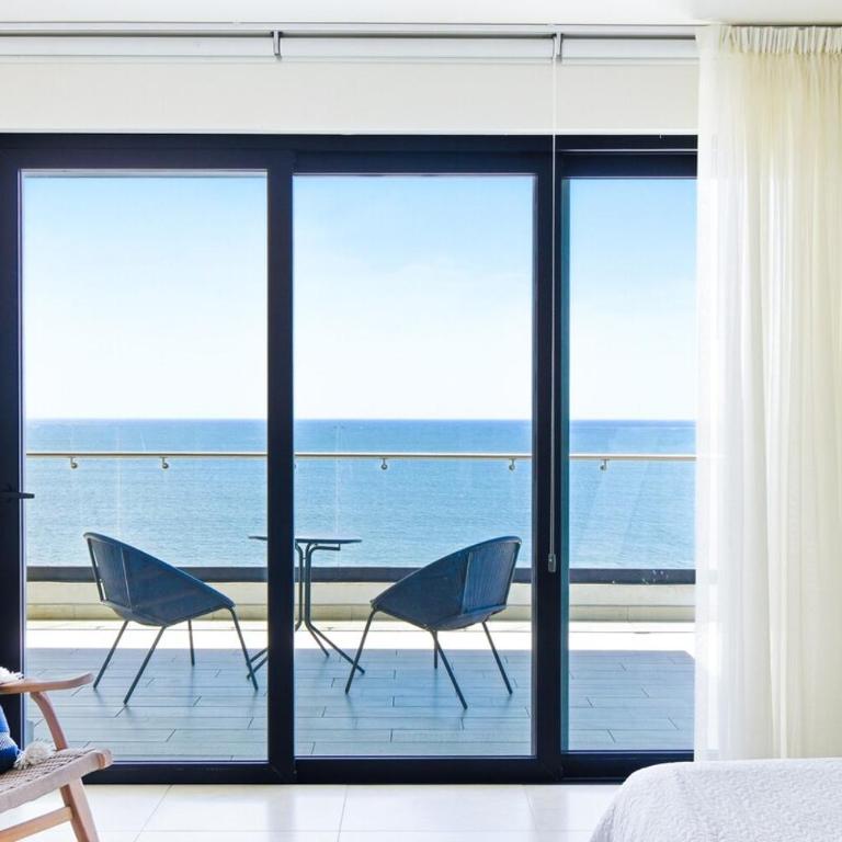 Tower Altomare on Malecón with King Bed and 10th floor views - Two-Bedroom Apartment - 28