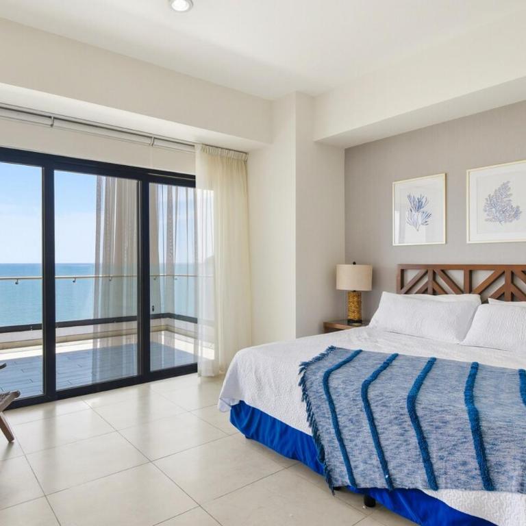 Tower Altomare on Malecón with King Bed and 10th floor views - Two-Bedroom Apartment - 39