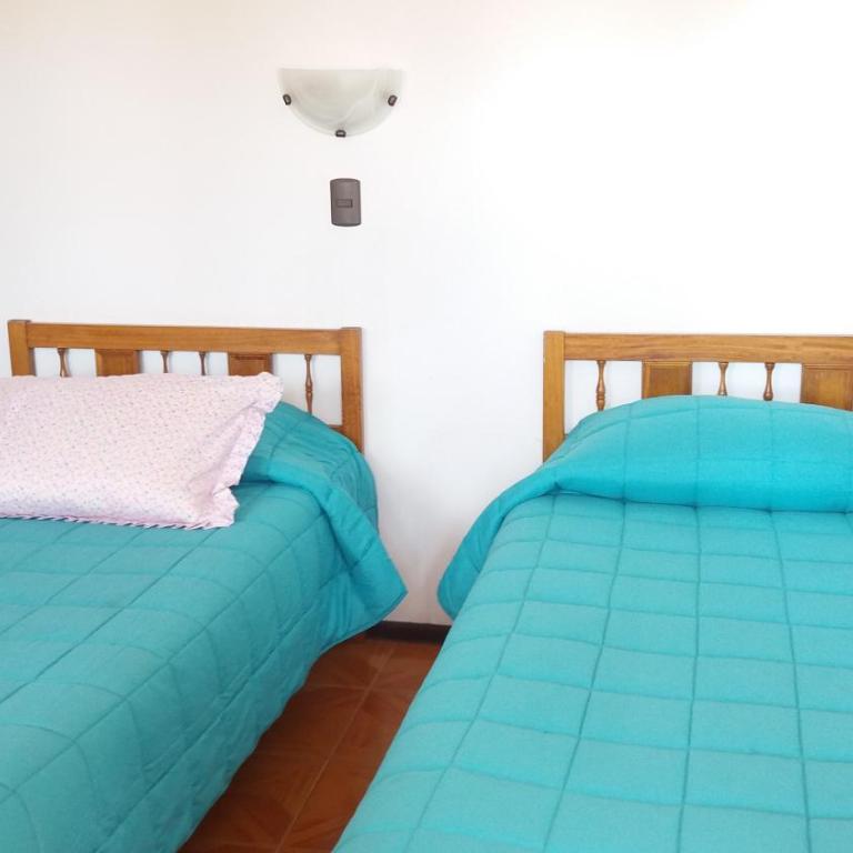 Piezas con Baño Privado Economicas - Twin Room with Private Bathroom - 1