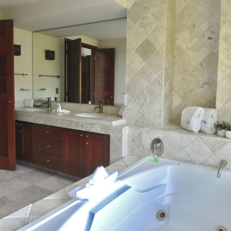 B Esmeralda Pichilingue PentHouse - Apartamento - 16