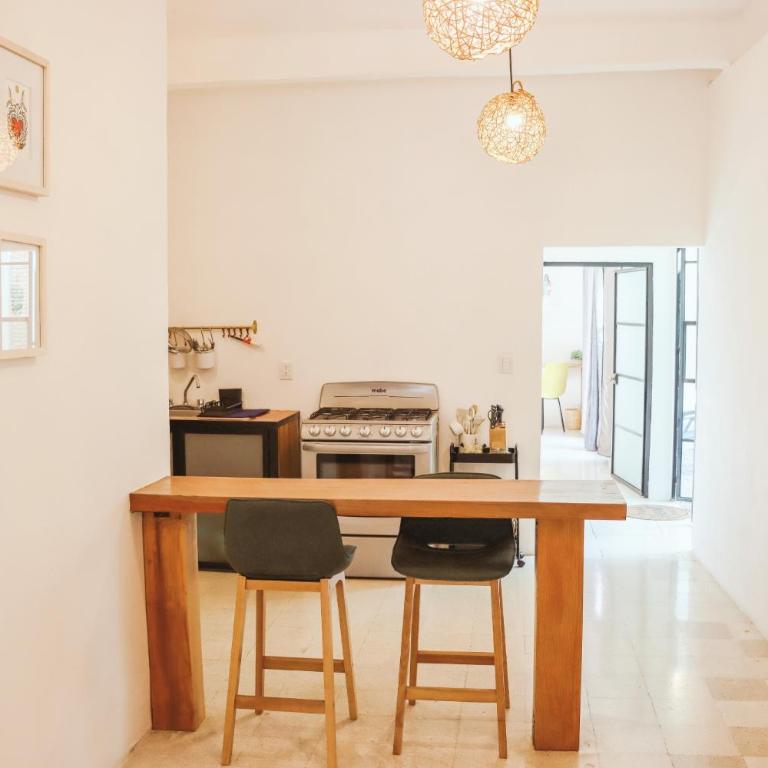 Casa Savia - Down Town House, 10 Guest, 5 Bed, Private Patio and Terrace - Casa de 5 dormitorios - 10