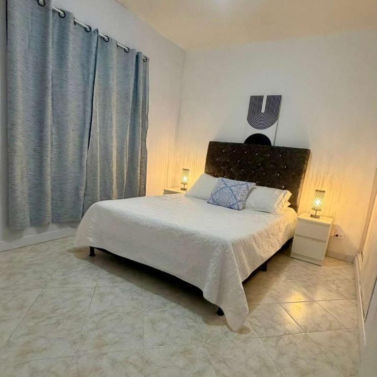 Villa Laureles Medellin 4 Hab 3 Baños Excelente Ubicación - Villa - 12