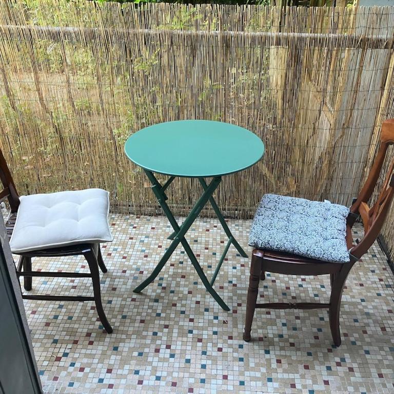 City studio with patio - Apartamento de 1 dormitorio - 10
