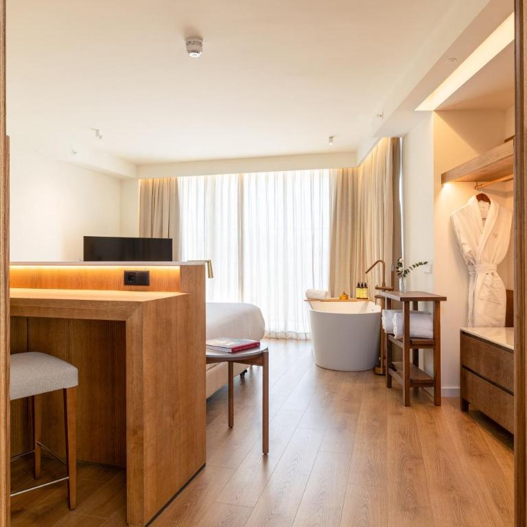 ME by Meliá Marbella - Exclusive ME + 2 Bedroom Suite - 2