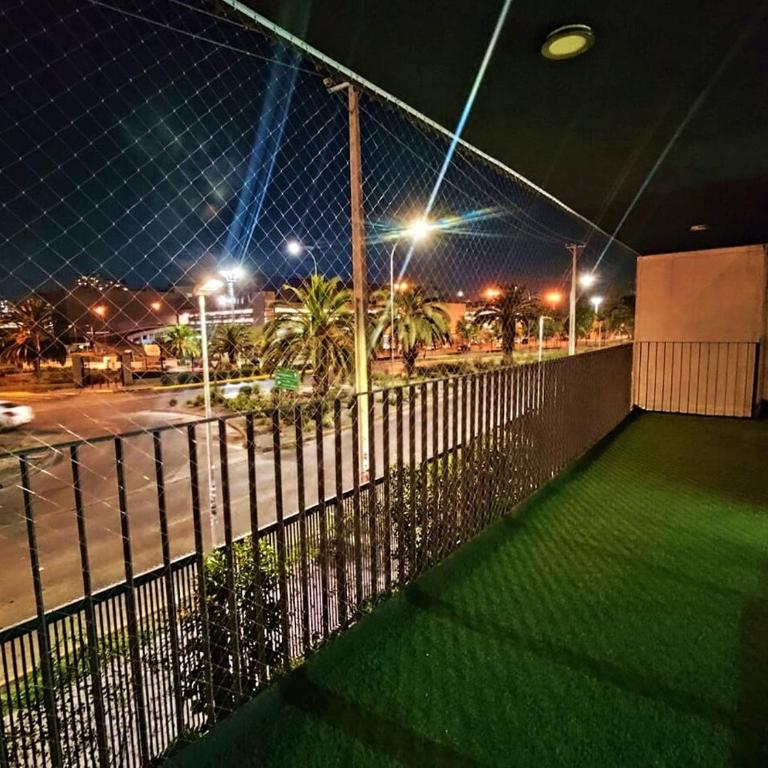 Moderno Depto Frente a Florida Center y Metro Bellavista - One-Bedroom Apartment - 3