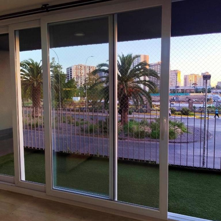 Moderno Depto Frente a Florida Center y Metro Bellavista - One-Bedroom Apartment - 5