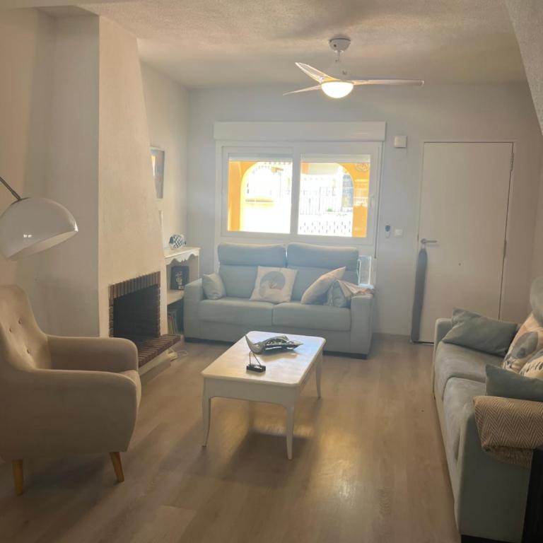 Casa Flores - Two-Bedroom Chalet - 16