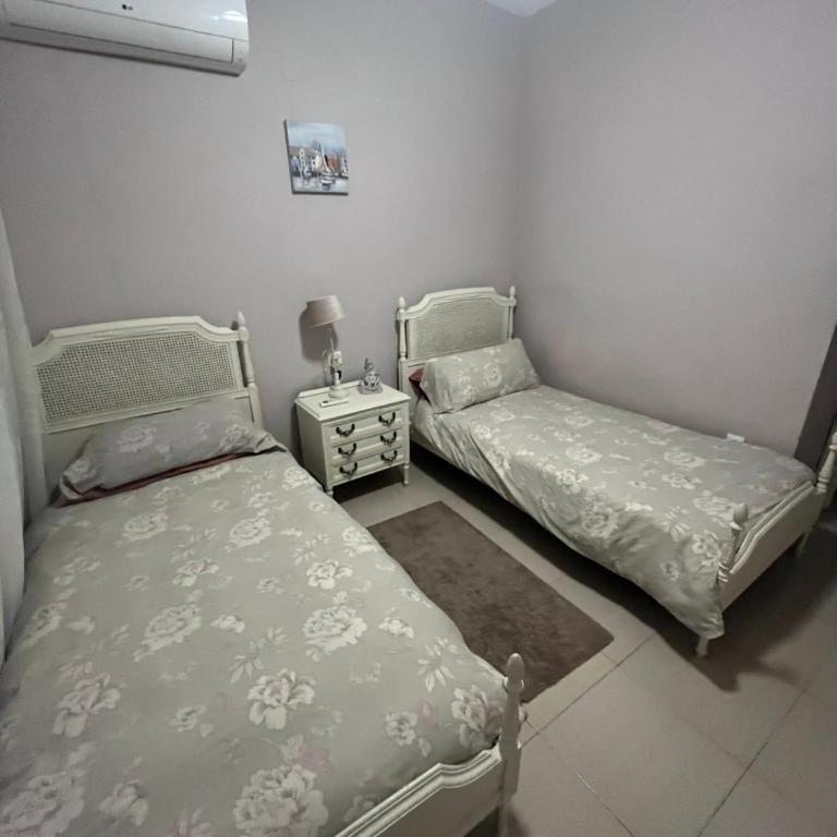 Casa Flores - Two-Bedroom Chalet - 21