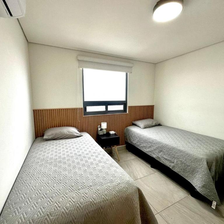 Espectacular y exclusivo departamento en Monterrey - Three-Bedroom Apartment - 11
