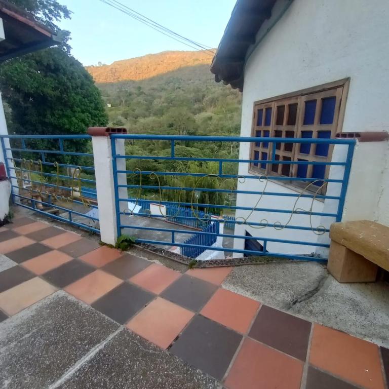 Hotel Campestre Villa Lucila - Habitación Doble con vistas a la montaña - 5