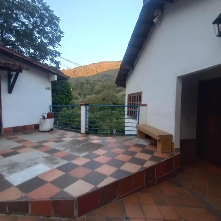 Hotel Campestre Villa Lucila - Habitación Doble con vistas a la montaña - 10