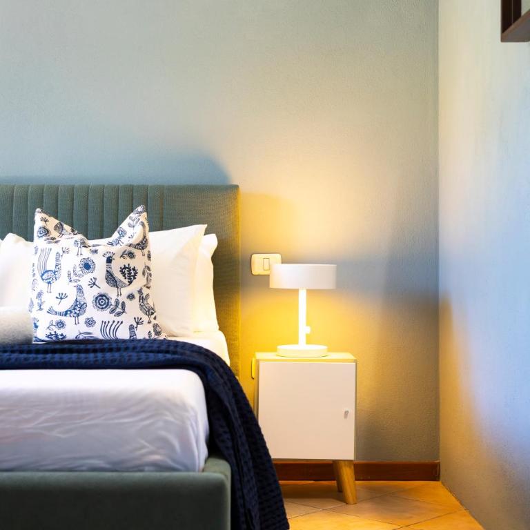 Bados APTs - One-Bedroom Apartment with Garden - 27
