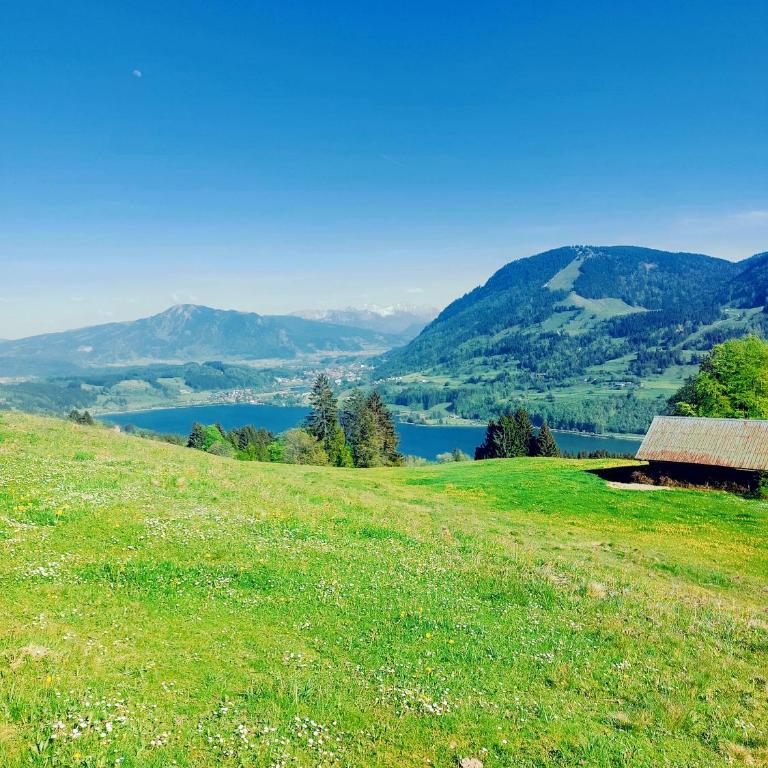 Sonnen-Juwel - Hallenbad, Sauna-2 getrennte Schlafbereiche, inklusive Bettwäsche, Handtücher, tolle Kinderausstattung - Apartment mit Blick auf die Berge - 4