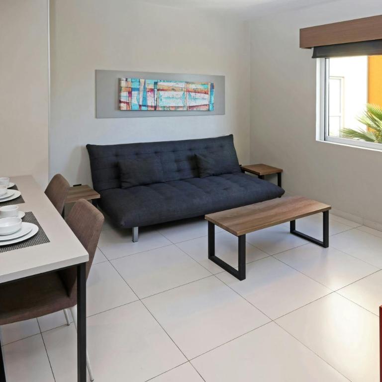 City Express Plus by Marriott Cabo San Lucas - Suite con sofá cama - Cama grande - 5