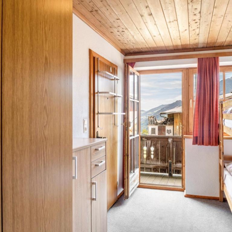 Raner Hof - Appartement 3 Chambres Premium avec Balcon - 25