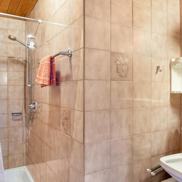 Raner Hof - Appartement 3 Chambres Premium avec Balcon - 39