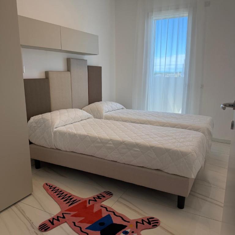 Beach Palace with small swimming pool, private beach, parking - Appartamento con 2 Camere da Letto - 25