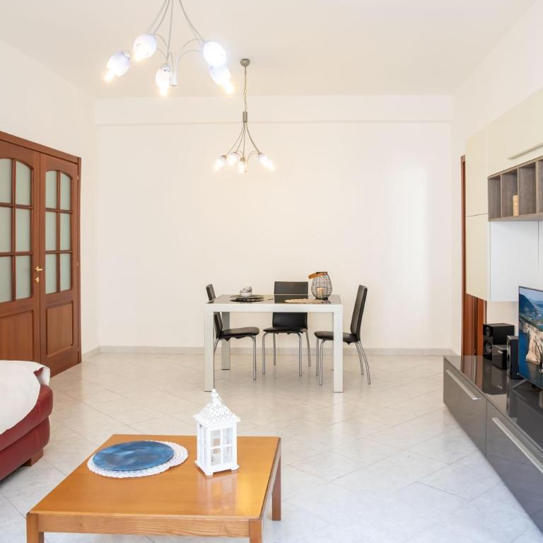 Relax vicino alla costa - Appartamento Standard con 2 Camere da Letto - 2