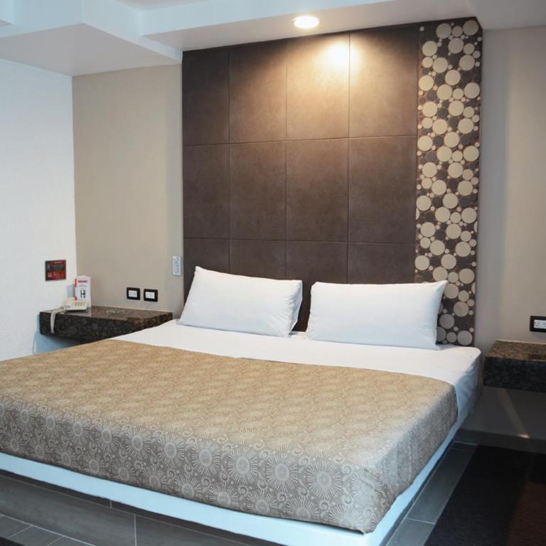 Hotel Santa Cruz - Superior King Room - 5