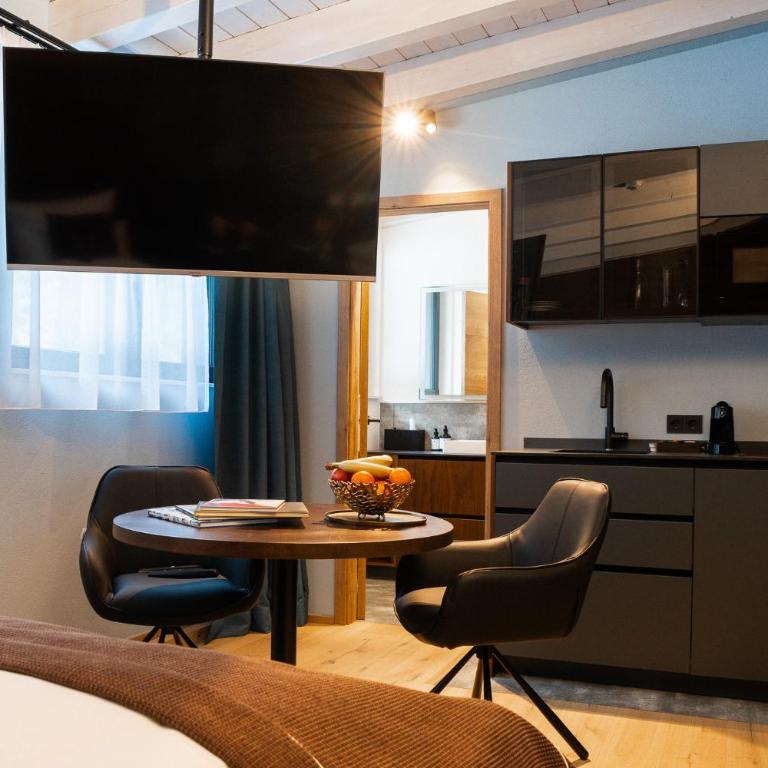 Allgäuer Bergwald Chalets by Romantik - Partner von Oberstaufen PLUS GOLF - Deluxe Doppelzimmer - 5