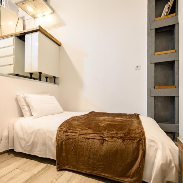 TET261I - Piso de 1 dormitorio con terraza en el Centro de Madrid - Alquiler temporal - One-Bedroom Apartment - 11