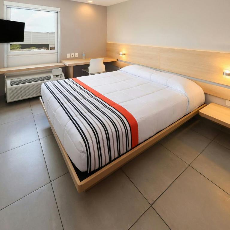City Express Junior by Marriott Cancun - Habitación con cama grande - 10
