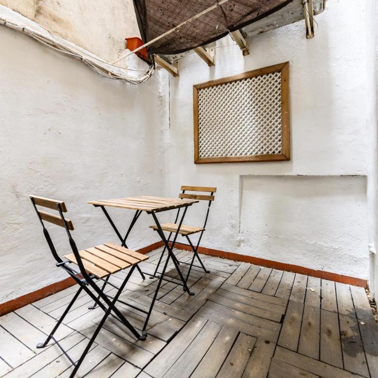 TET261I - Piso de 1 dormitorio con terraza en el Centro de Madrid - Alquiler temporal - One-Bedroom Apartment - 2