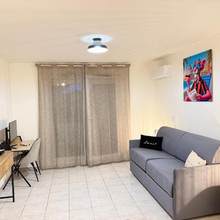 Studio modern avec terrasse et parking a 15 min de cannes - Appartement 1 Chambre avec Terrasse - 2
