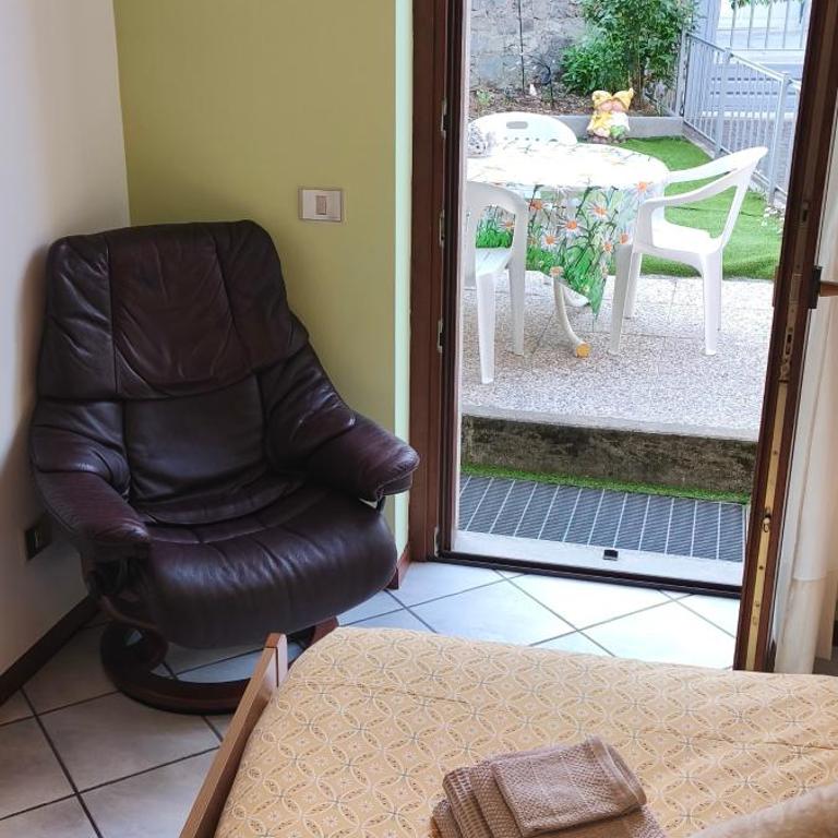 Bernina Express Apartment Il cuore di Lara e Stefy right in front of the train station, with garden and free parking - Apartment mit 1 Schlafzimmer - 10